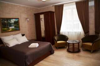 Отель Centralnyi hotel Полтава Улучшенный двухместный номер с 1 кроватью-1